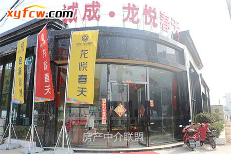 明诚花园3室1厅1卫101㎡+35车库